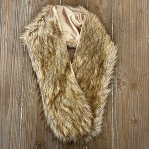 Ruyi Faux Fur Scarf